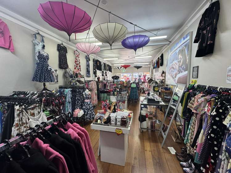 149-153 Whitaker Street Te Aroha_11