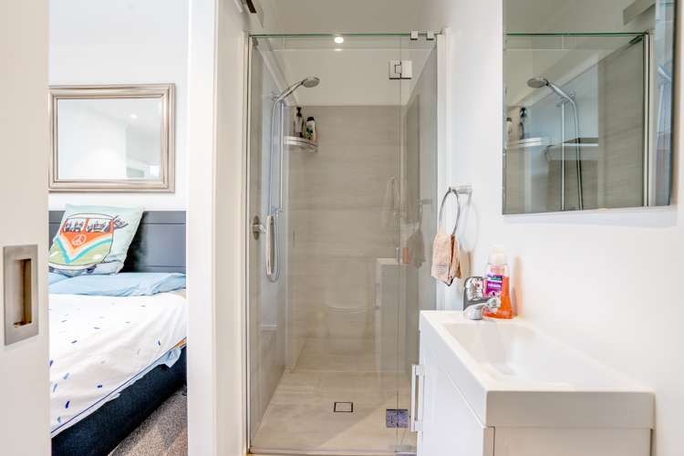 206/26 Morningside Drive Morningside_11