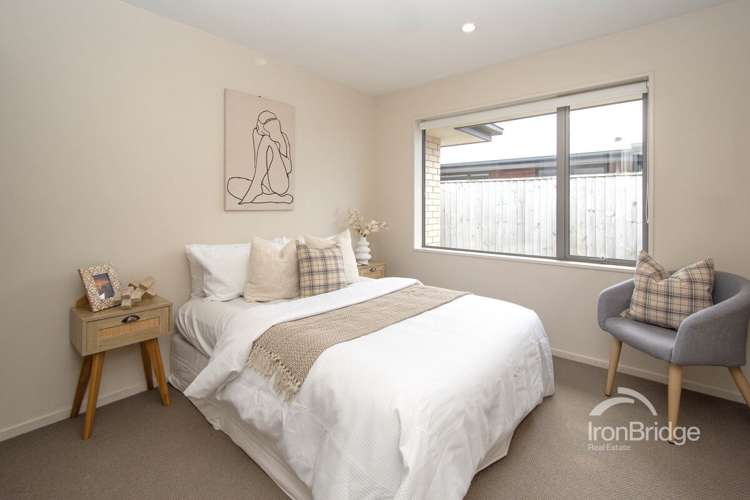 14 Charente Way Yaldhurst_10