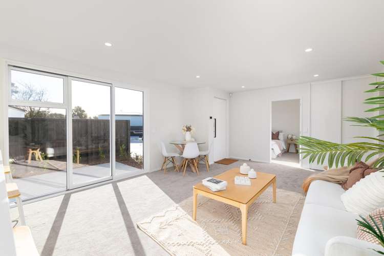 13/9c Cuffs Road Wainoni_6