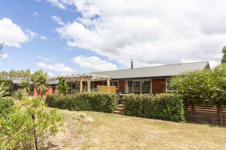 570 Foothills Road Okuku_1