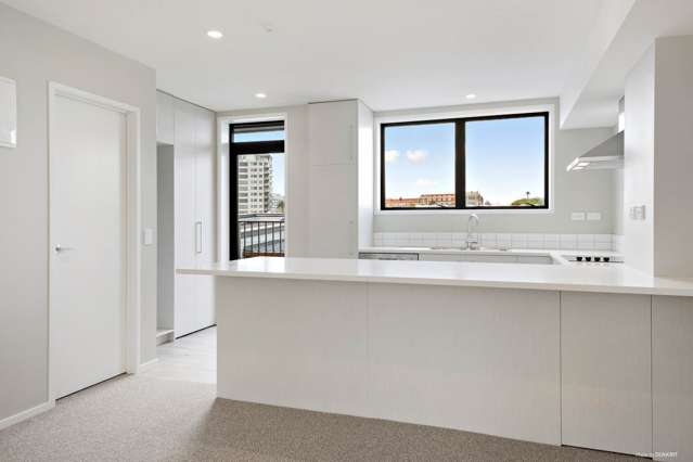 22/1 Glenside Crescent Eden Terrace_3