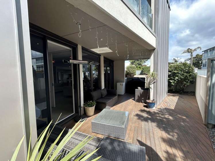 8/48 Marine Parade 11229_22