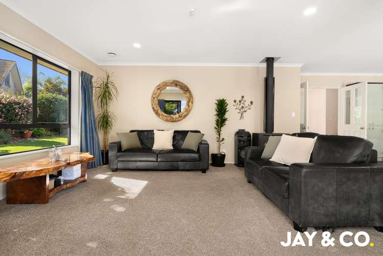 27 Monument Road_5