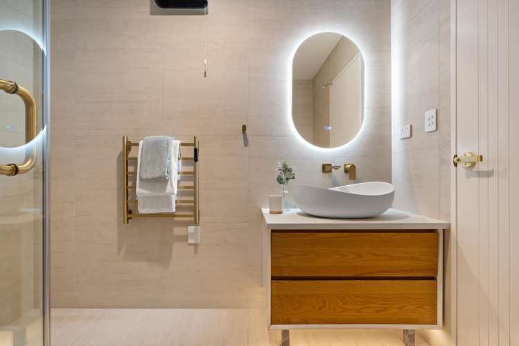 8a William Souter Street Forrest Hill_21