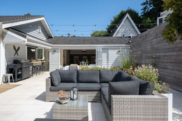 215 Takapu Road Takapu Valley_37