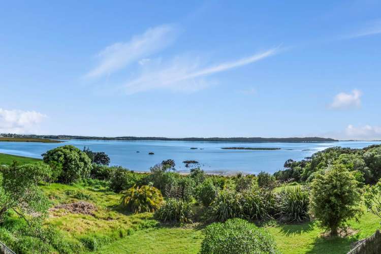 16 Spinnaker Drive Te Atatu Peninsula_3