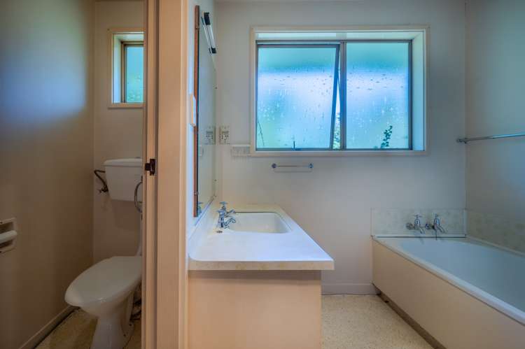 4514 Christchurch Akaroa Road Little River_10