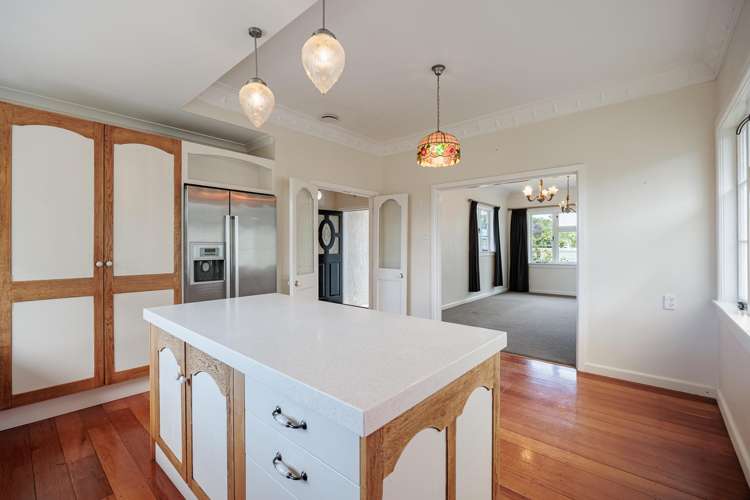 1005 Oliphant Road Raureka_6