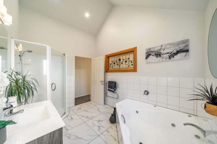 9A McCarthy Grove Clouston Park_25