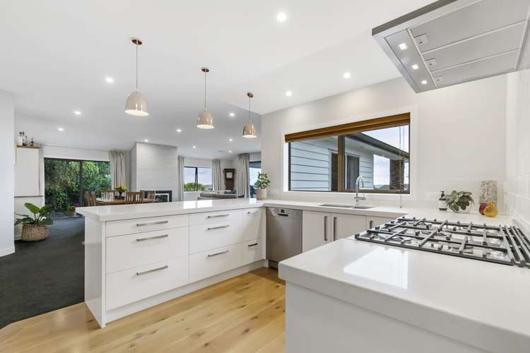 10 Crossland Place Maraetai_9