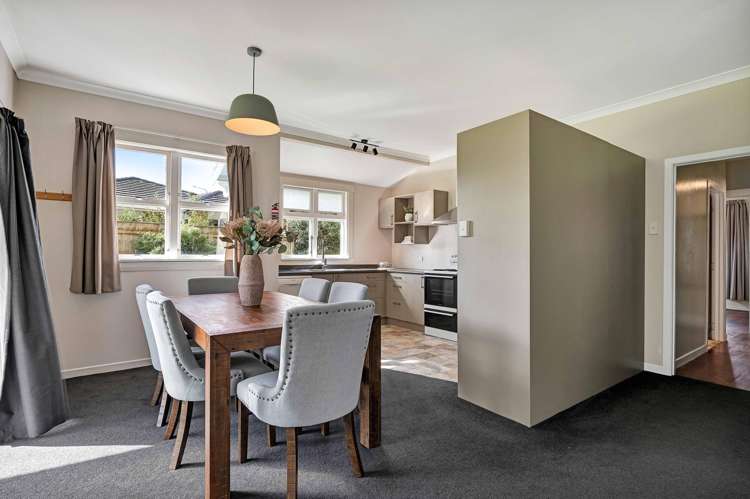 33 Baring Terrace Strandon_3