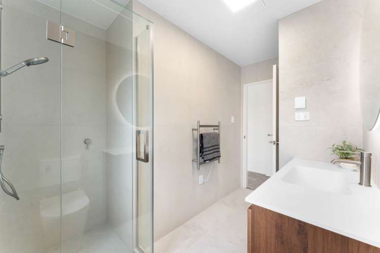 242E West Hoe Heights Orewa_15
