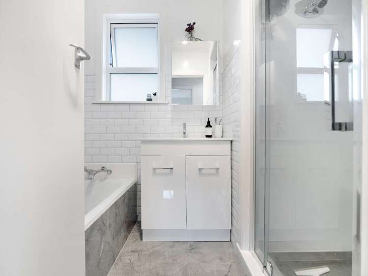 20 Keats Crescent Enderley_8