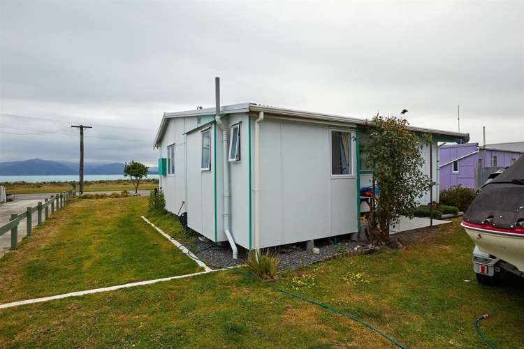 99 South Bay Parade Kaikoura_22