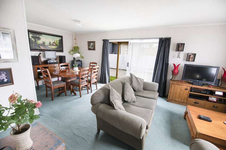 1/25 Hinton Road Taradale_2