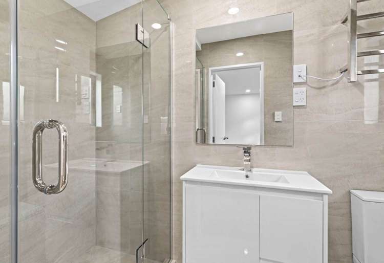 4/127 Stoddard Road Mt Roskill_8