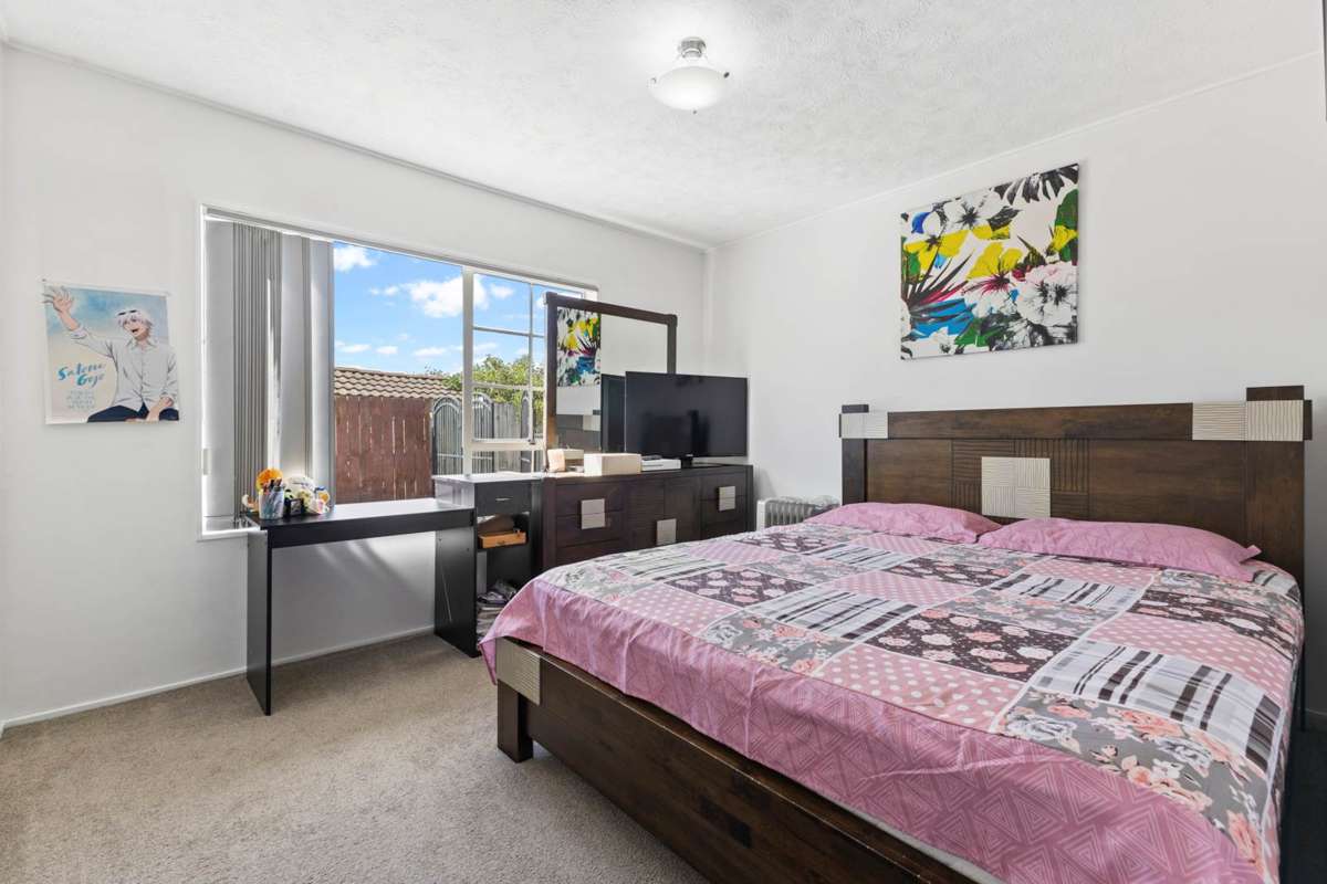1/63 Kenderdine Road_4