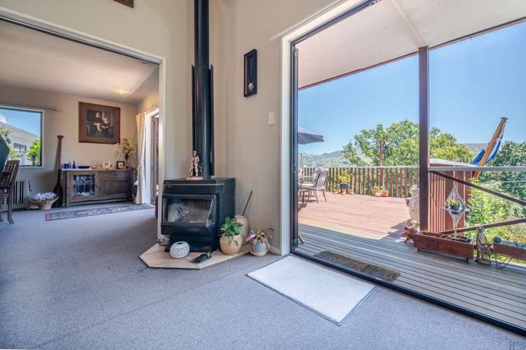 5 Ngaio Grove Robinsons Bay_12