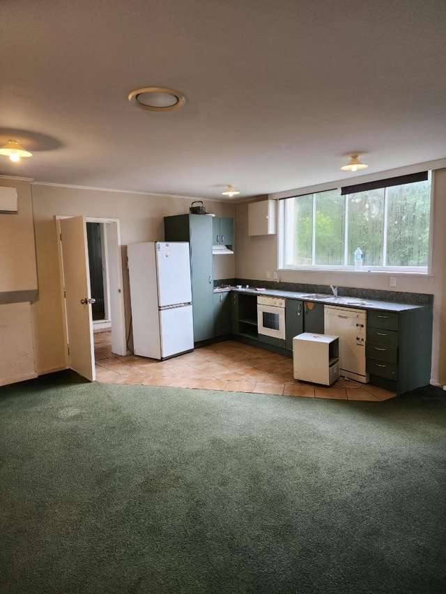 48A (Upstairs) Cleveland Street 1259_1