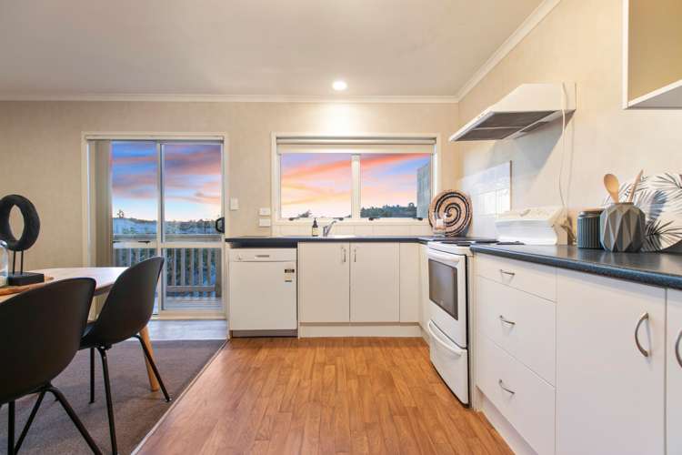 1 Jonathon Street Brookfield_10