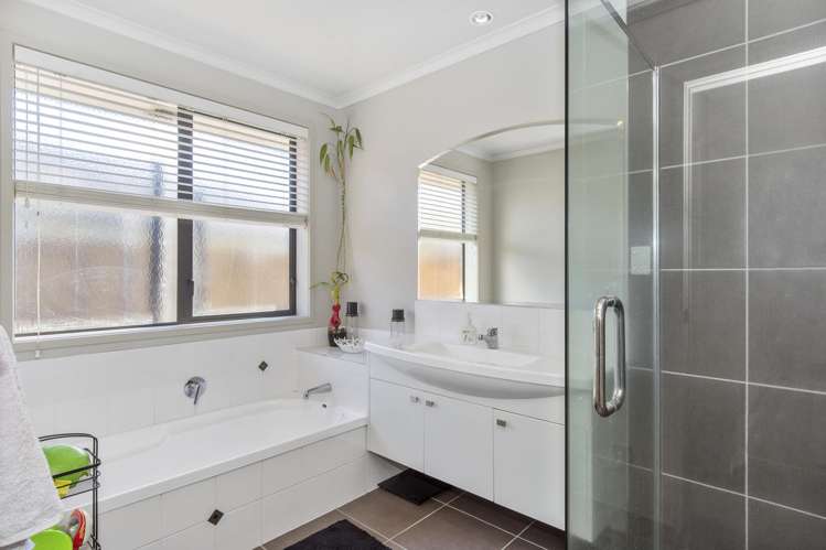 64 Arabian Drive Papamoa_12