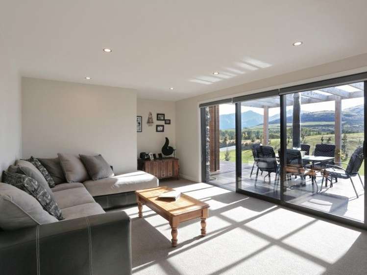 46 Falconer Rise Jacks Point_11