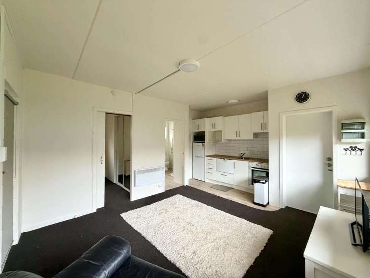 3 McLean Street 2608_5