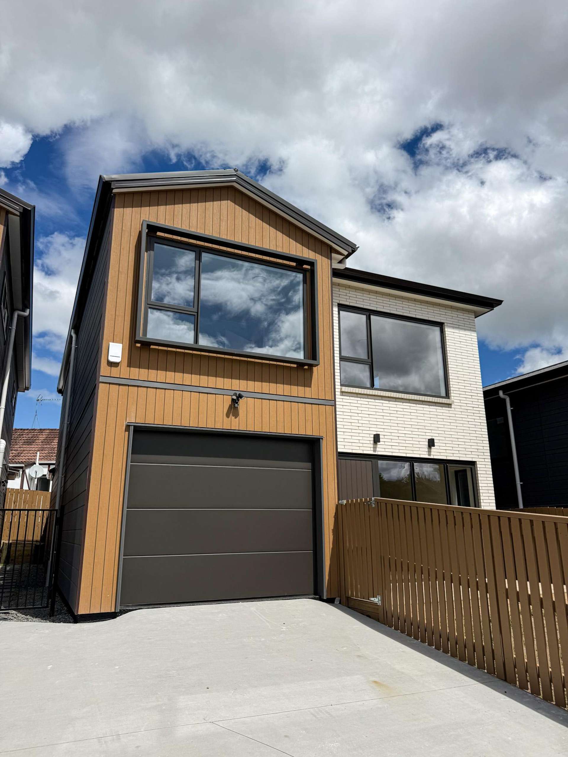 1a Harry Human Heights St Johns_0