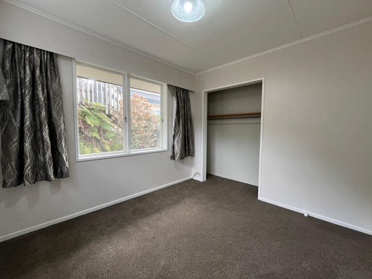 13 Kawatiri Grove Wainuiomata_16