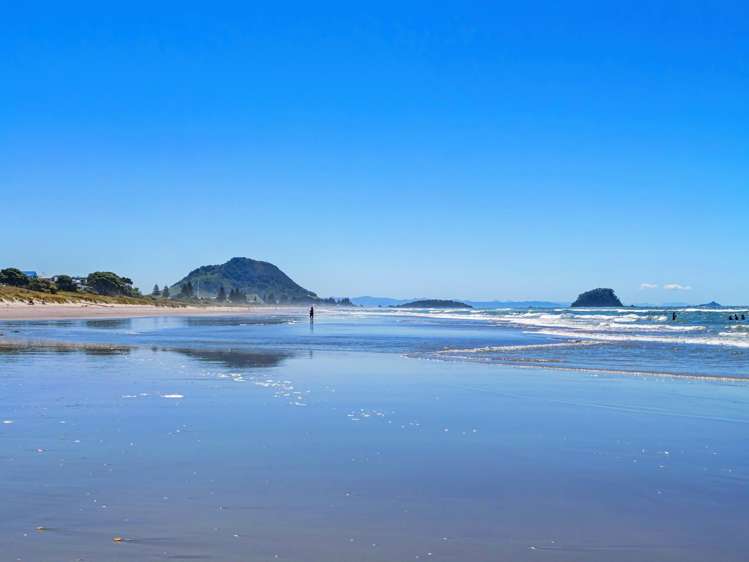 7 Surf Road Mt Maunganui_40