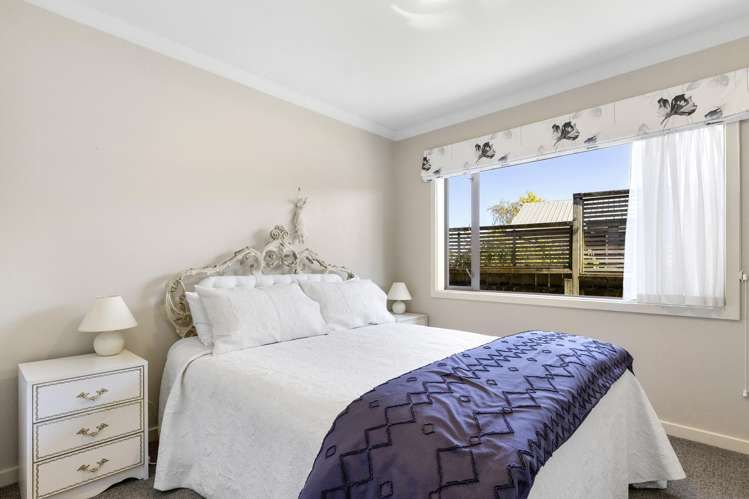 1 Birchwood Lane Hilltop_16