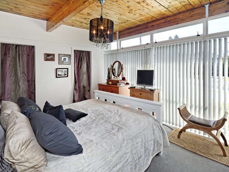 57 Royal View Road Te Atatu South_3