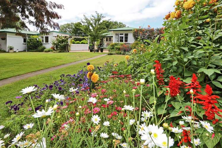 885 Park Road South Longlands_7