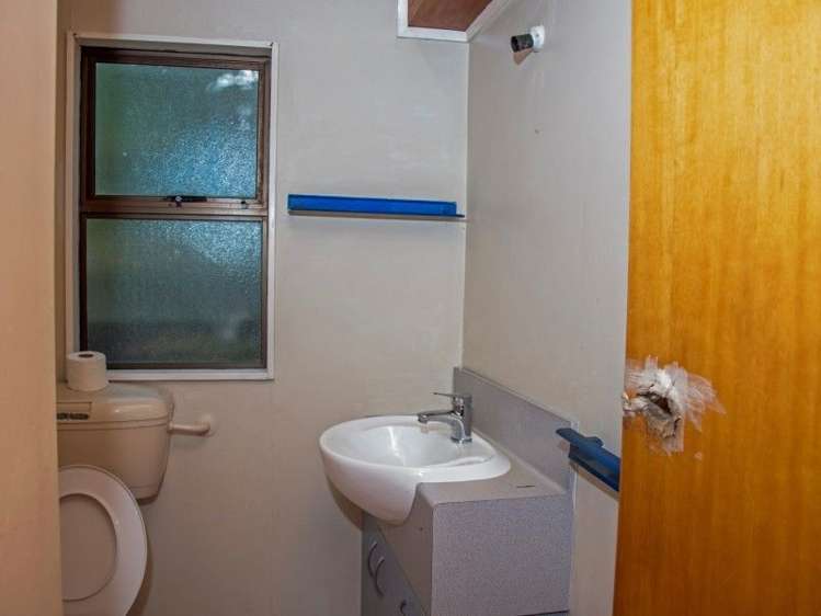 7 Rondorlyn Place Manurewa_6