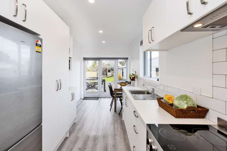 84 Adamson Crescent_1