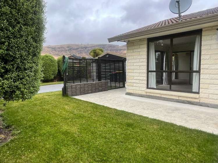 31 Laing Crescent Heathcote Valley_16