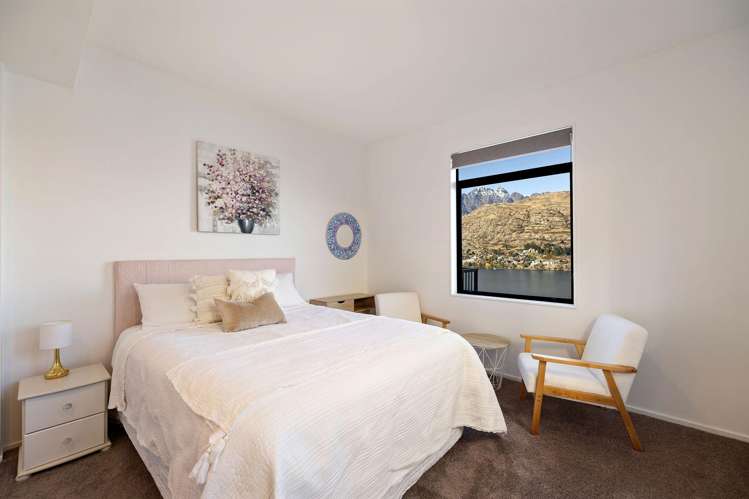 22 Golden Terrace Queenstown_14