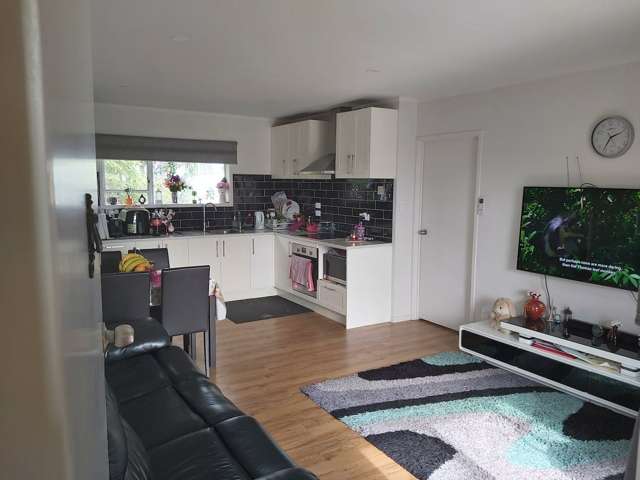 3/4 Moreland Road Mount Albert_3