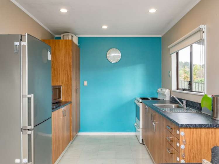 6 Monarch Grove Maoribank_2