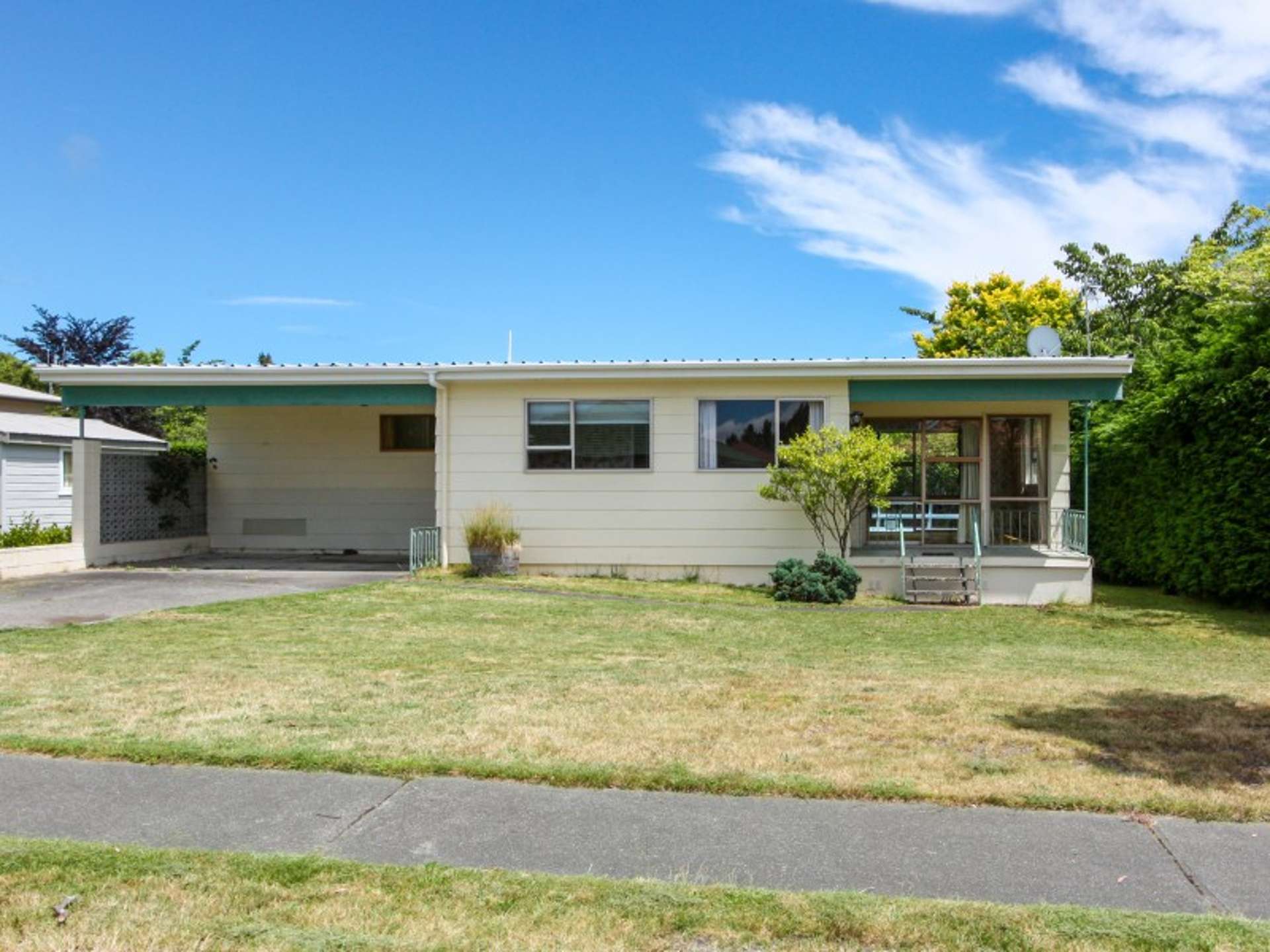 17 Wharewaka Road Wharewaka_0