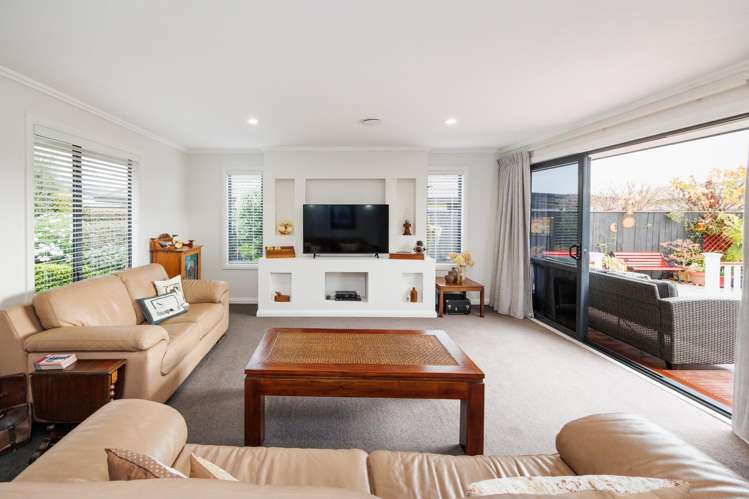 11 Majestic Way Kelvin Grove_8