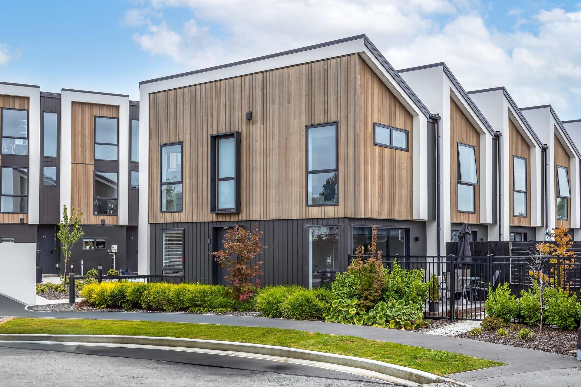 1/10 Tonga Place Riccarton_0