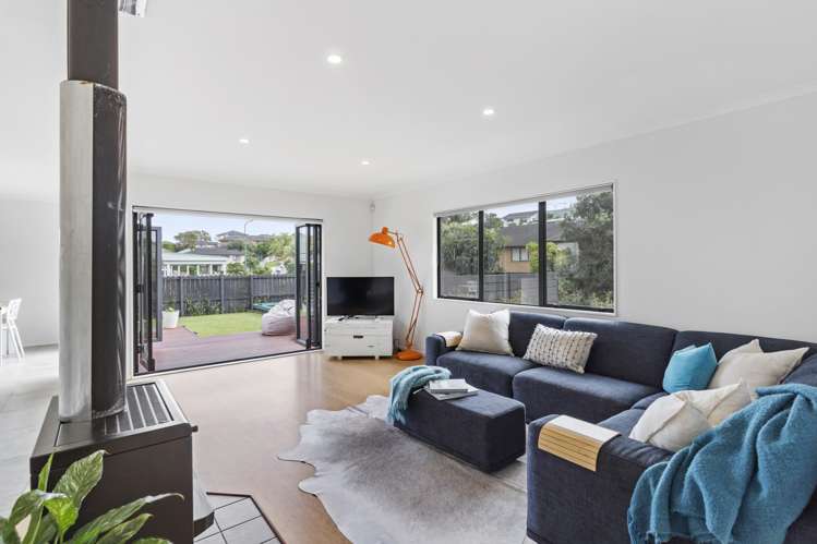 8 Toomer Place Beachlands_7