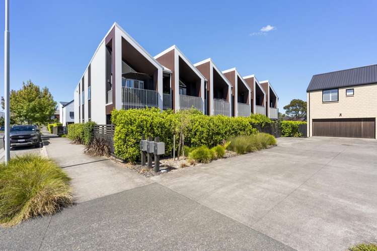 10/28 Nevill Road Hobsonville_17