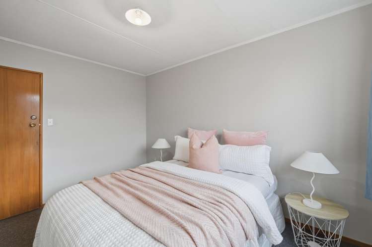 32 Ottrey Street Clifton_14