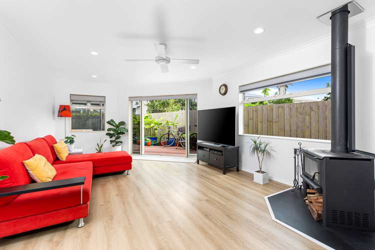 26a Forest Glen Orewa_3