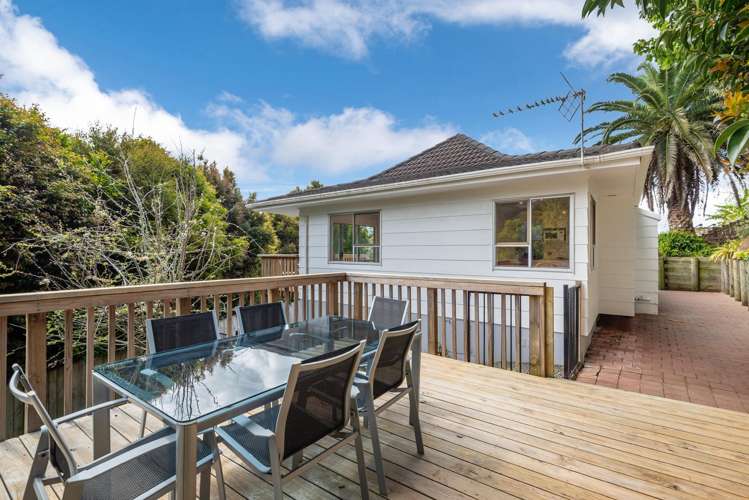 2/54 Stapleford Crescent Browns Bay_17