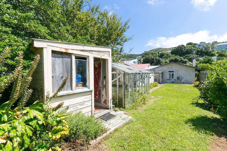 117 The Parade Island Bay_25