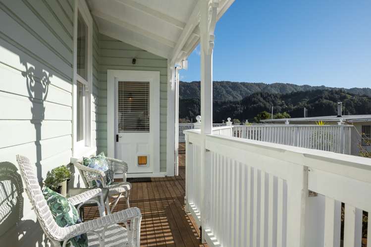 5 Taranaki Street Picton_18